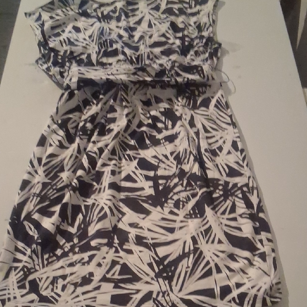 LOFT Monochrome Patterned Mini Dress Size M - Picture 3 of 5